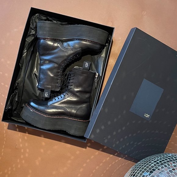 **SOLD***. R13 DOUBLE STACK BOOT BLACK SZ 7 - Picture 9 of 16